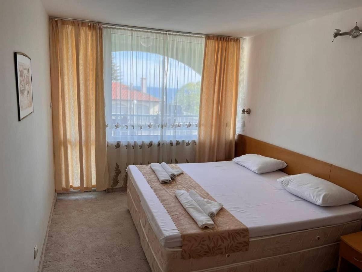 Хотел Диамант Hotel Diamond Balchik Exterior photo