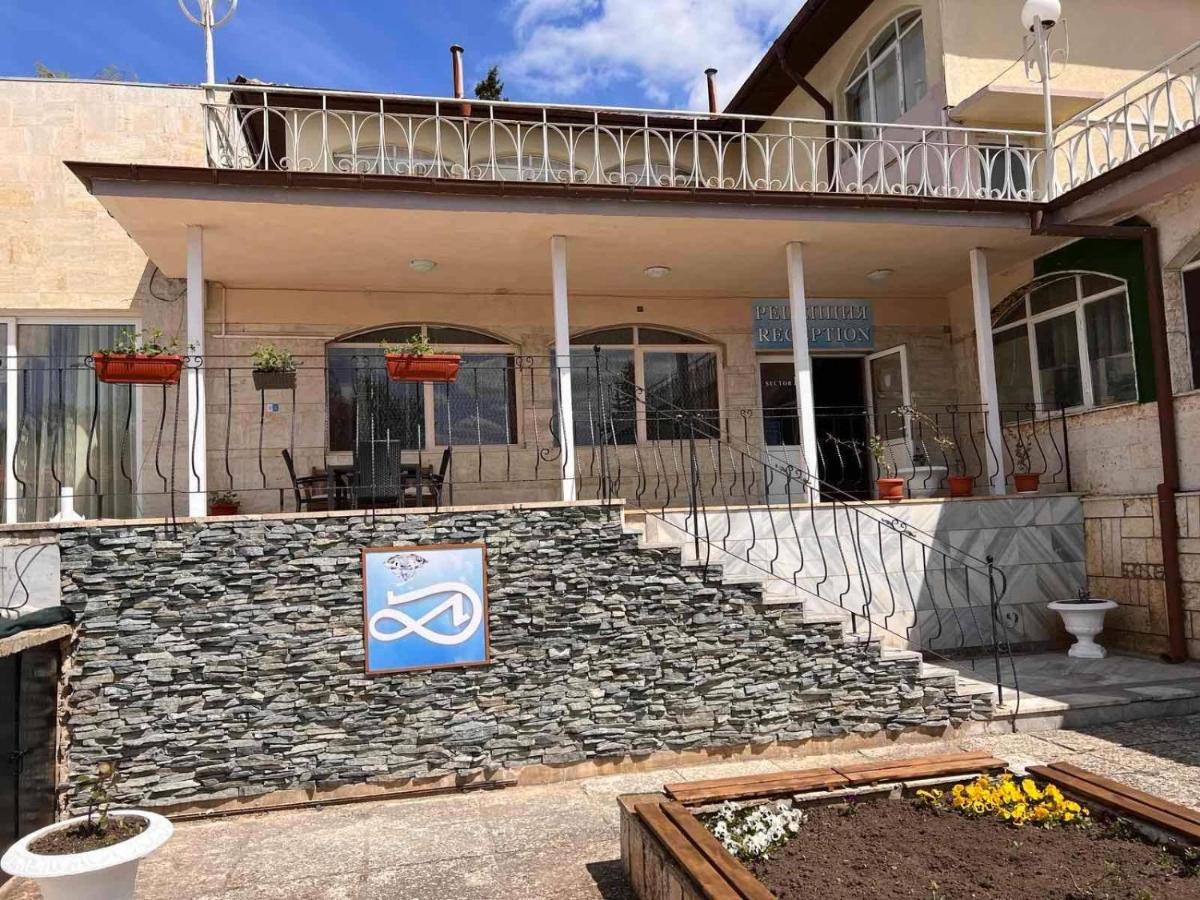 Хотел Диамант Hotel Diamond Balchik Exterior photo