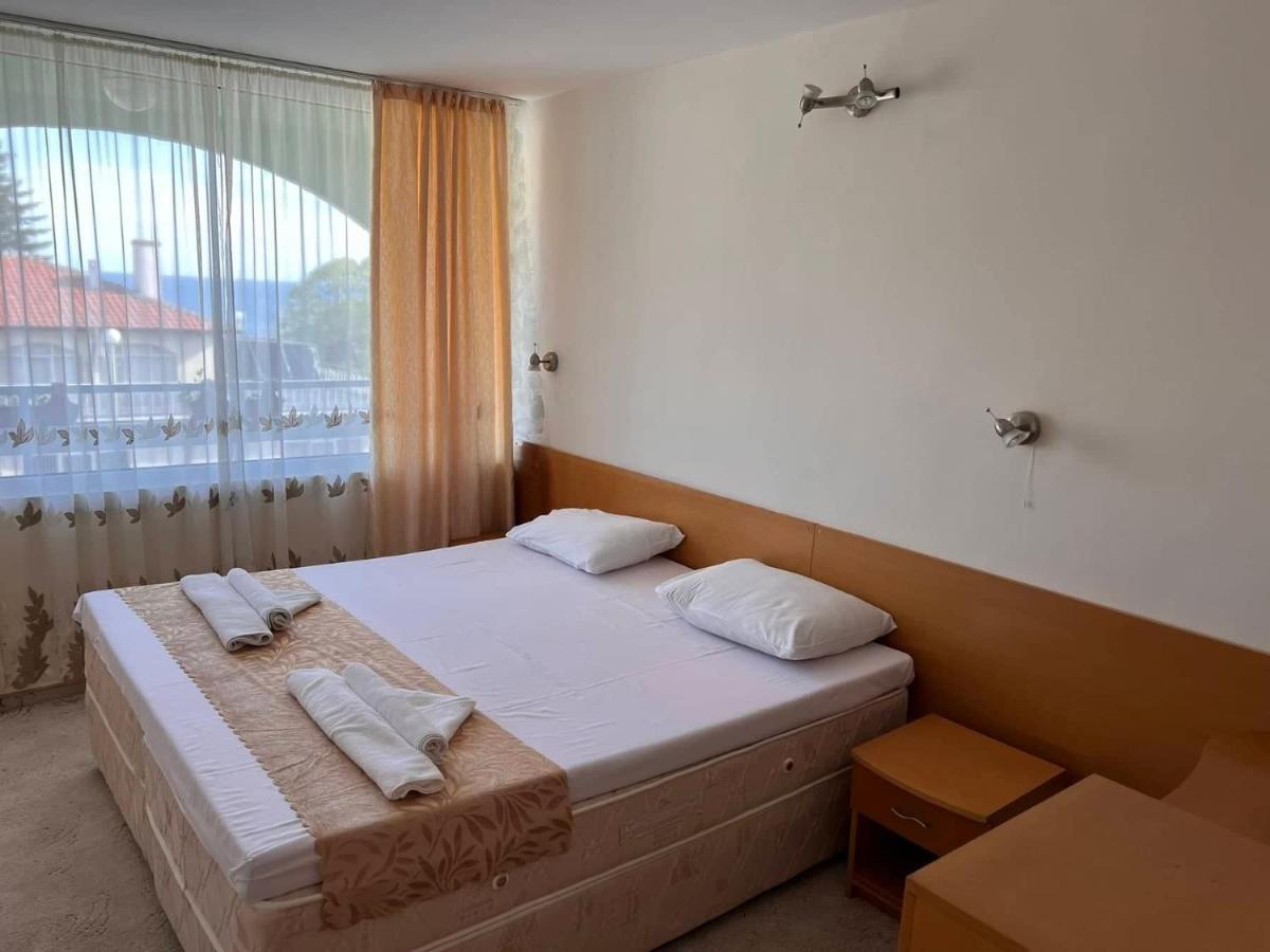 Хотел Диамант Hotel Diamond Balchik Exterior photo
